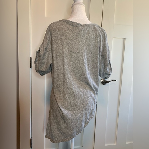 Free People Gray Short Sleeve Tee With Embroidered detail size XS - Picture 8 of 13